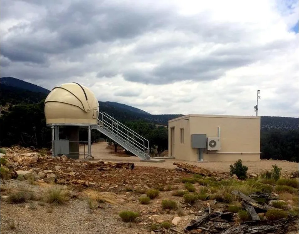 Astro Haven Clamshell Dome PHOTO: Paul Gardner, Observatory Systems